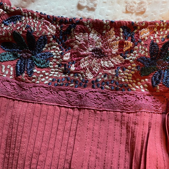 American Eagle Embroidered Shift Dress - Picture 4 of 6